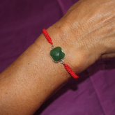 Pulsera Hilo Rojo del Destino con Detalles Únicos