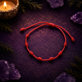 Pulsera de Hilo Rojo de 7 Nudos (Protección Contra Mal de Ojo y Defensa Espiritual)