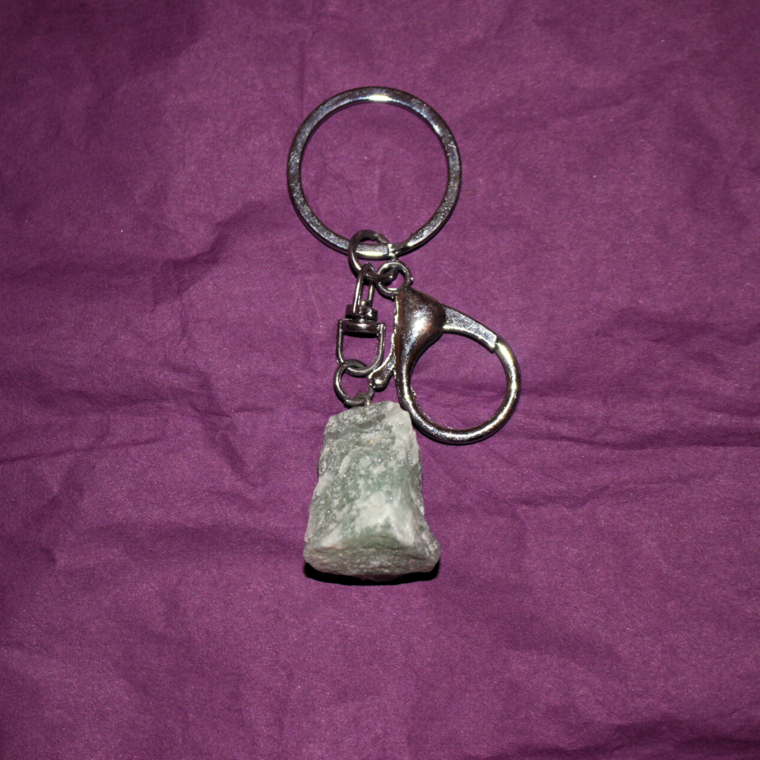 Llavero de Aventurina Verde Natural en Bruto - El desván de Merlín