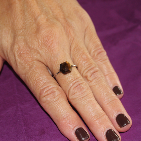 Anillo Plateado Ojo Turco Brillante – Elegancia y Protección