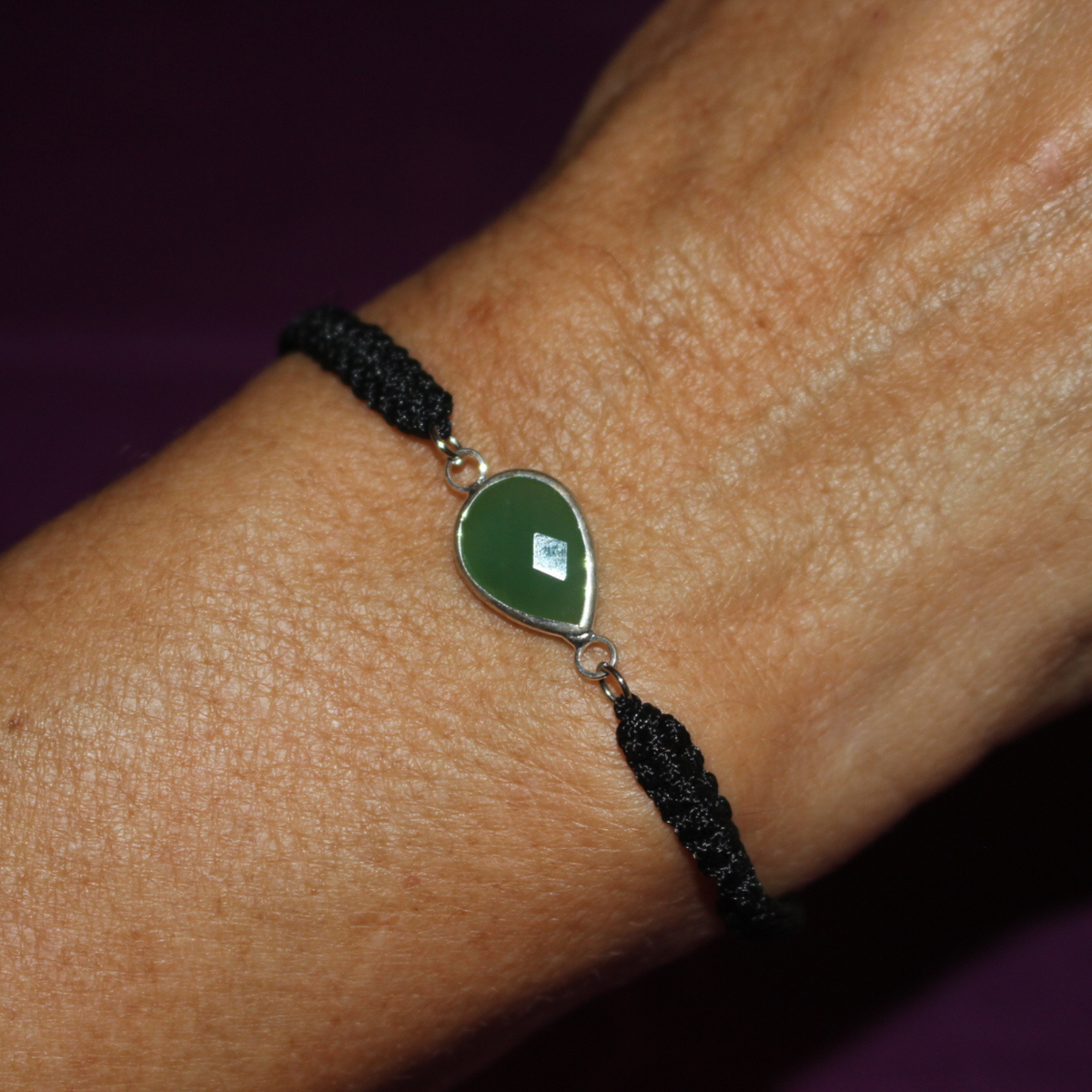 Pulsera Hilo negro del Destino con Detalles Únicos