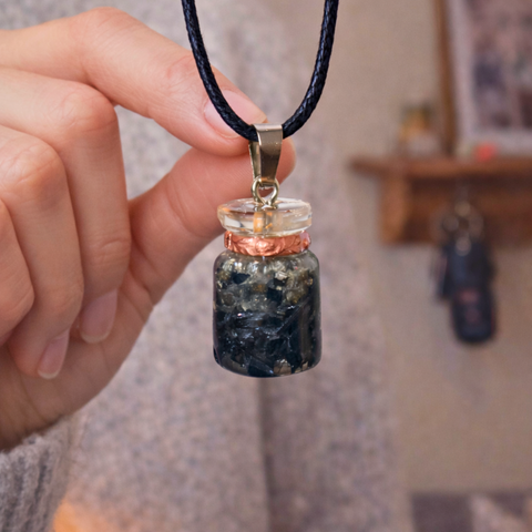 Bote de la Suerte de Pirita y Turmalina Negra (Abundancia y Protección)