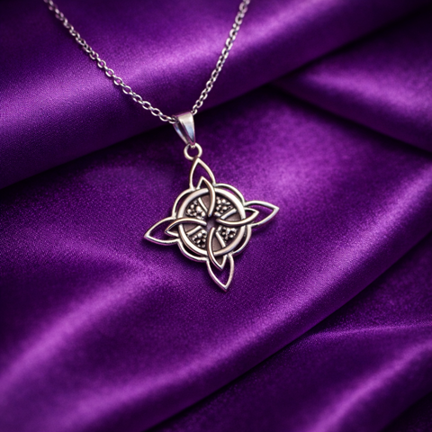 Colgante Nudo de Bruja (Protección, Poder y Magia Interior)