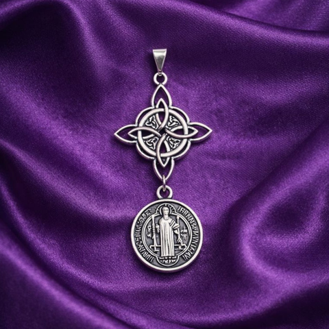 Colgante Nudo de Bruja y San Benito – Doble Protección (Protección y Abrir Caminos)