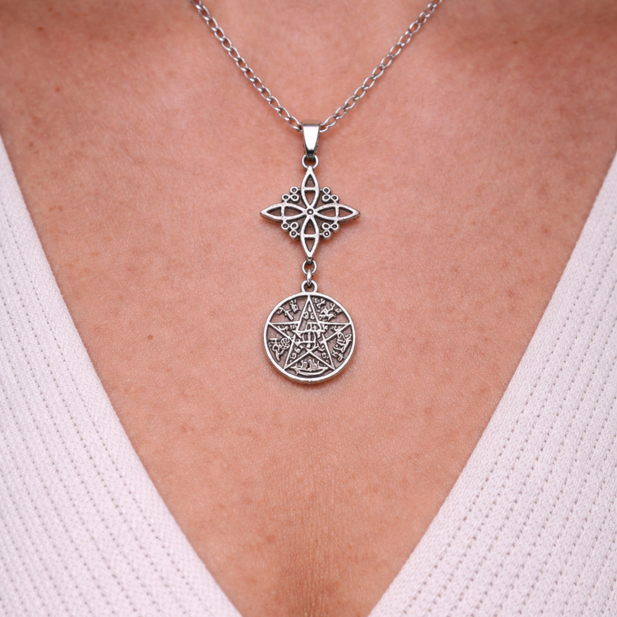 Colgante Nudo de Bruja y Tetragramatón ACTIVADO (Doble Protección y Sabiduría Ancestral)