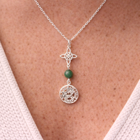 Colgante Triple Protección en Plata de Ley 925 – Nudo de Bruja, Tetragramatón y Mineral Natural ACTIVADO (Protección Total y Poder Espiritual)
