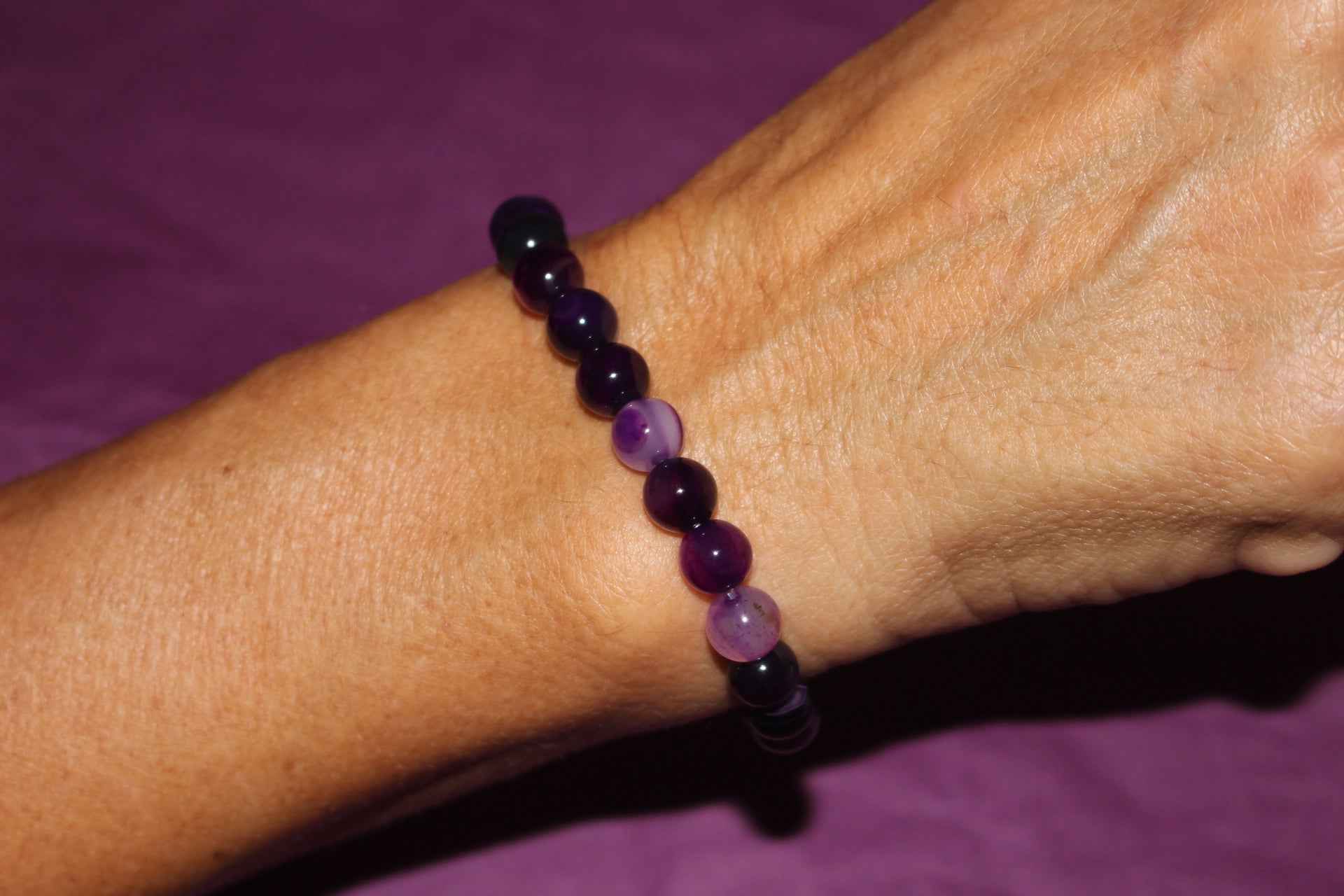Pulsera Ágata violeta (fortaleza y claridad mental)