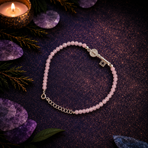 Pulsera Facetada de Cuarzo Rosa 3 mm con San Benito en Plata de Ley 925 – ACTIVADA (Amor, Protección y Apertura de Caminos)