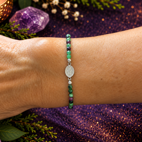 Pulsera Facetada de Rubí con Zoisita 3 mm con Virgen Milagrosa en Plata de Ley 925 – ACTIVADA (Protección, Fuerza Vital y Equilibrio Emocional)