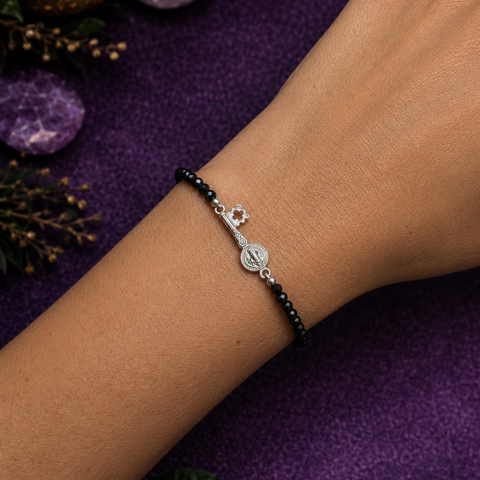 Pulsera Facetada de Turmalina Negra 3mm con San Benito en Plata de Ley 925 – ACTIVADA (Protección y Defensa)