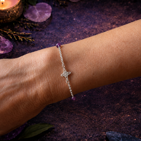 Pulsera Nudo de Bruja con Mineral Natural en Plata de Ley 925 – ACTIVADA (Doble Protección y Equilibrio Espiritual)