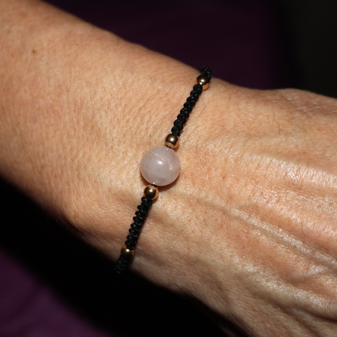 Pulsera de Cuarzo Rosa (Amor, Armonía y Bienestar Emocional)