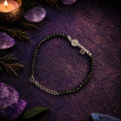 Pulsera Facetada de Turmalina Negra 3mm con San Benito en Plata de Ley 925 – ACTIVADA (Protección, Transmutación y Apertura de Caminos)