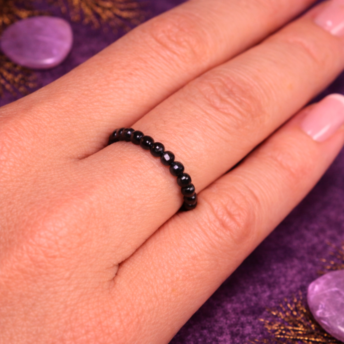 Anillo de Espinela Natural Ajustable (Protección, Energía y Fuerza Interior)